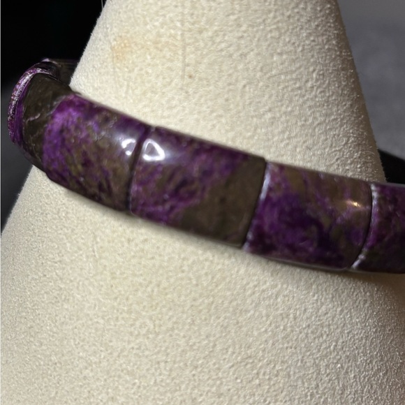 Stichtite Crystal Bracelet - Picture 4 of 6